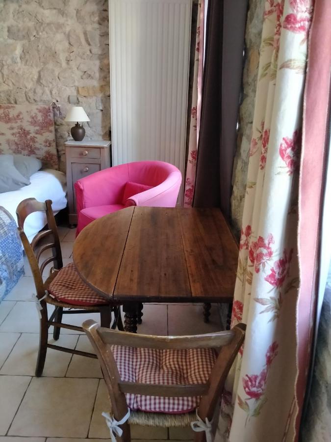 Au Coeur Du Caylar Acomodação com café da manhã Le Caylar Exterior foto